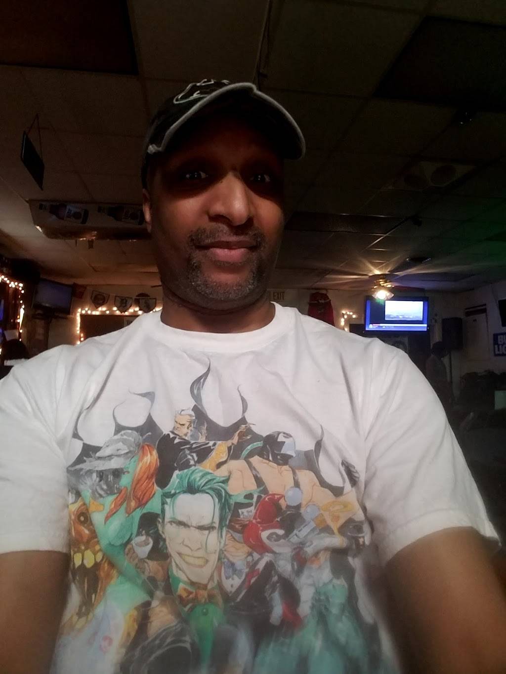 Valeries Bar & Grill | restaurant | 2271 S State St, Dover, DE 19901, USA | 3026971233 OR +1 302-697-1233