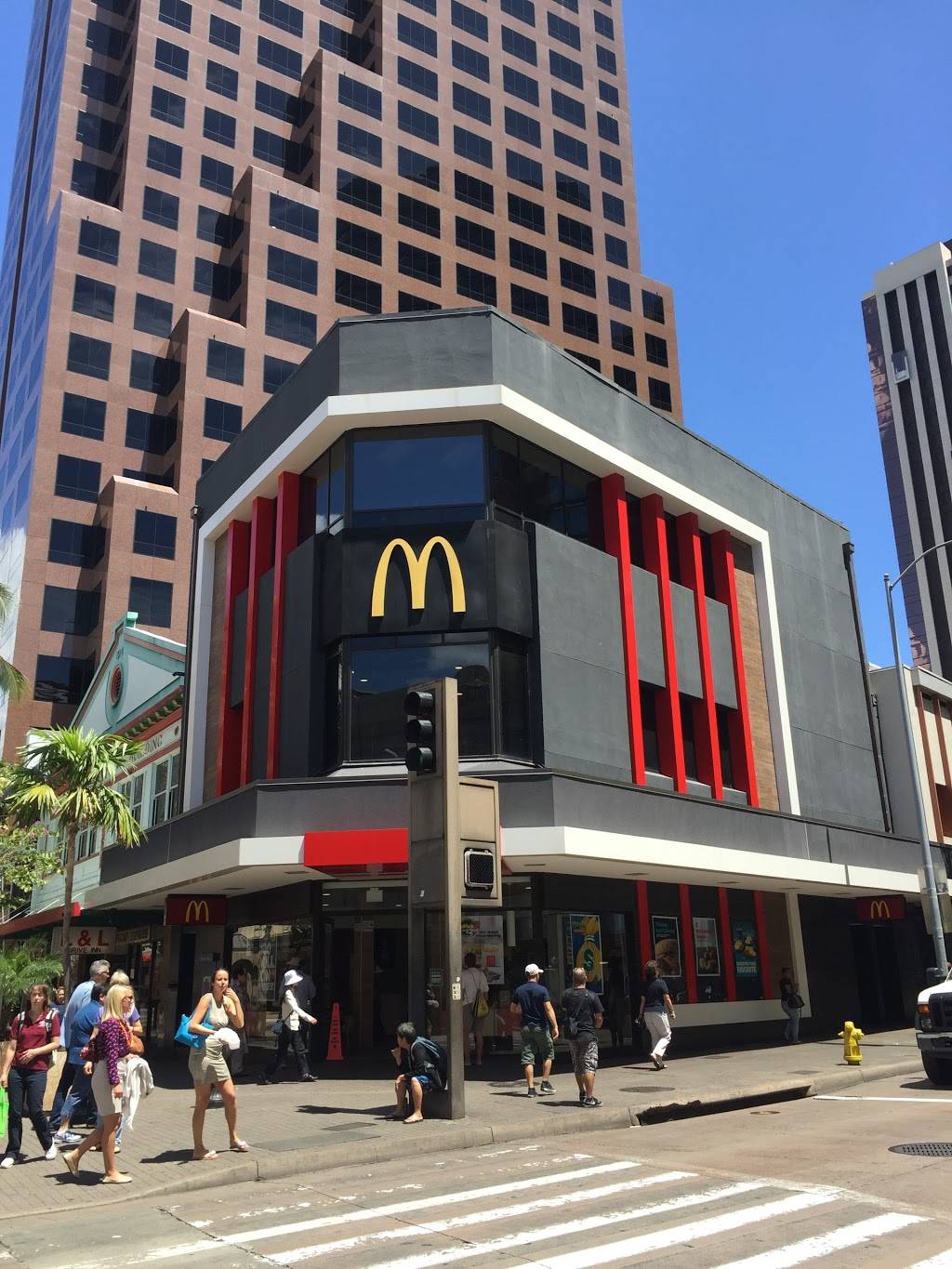 McDonalds | restaurant | 1132 Bishop St #2000, Honolulu, HI 96813, USA | 8085858570 OR +1 808-585-8570