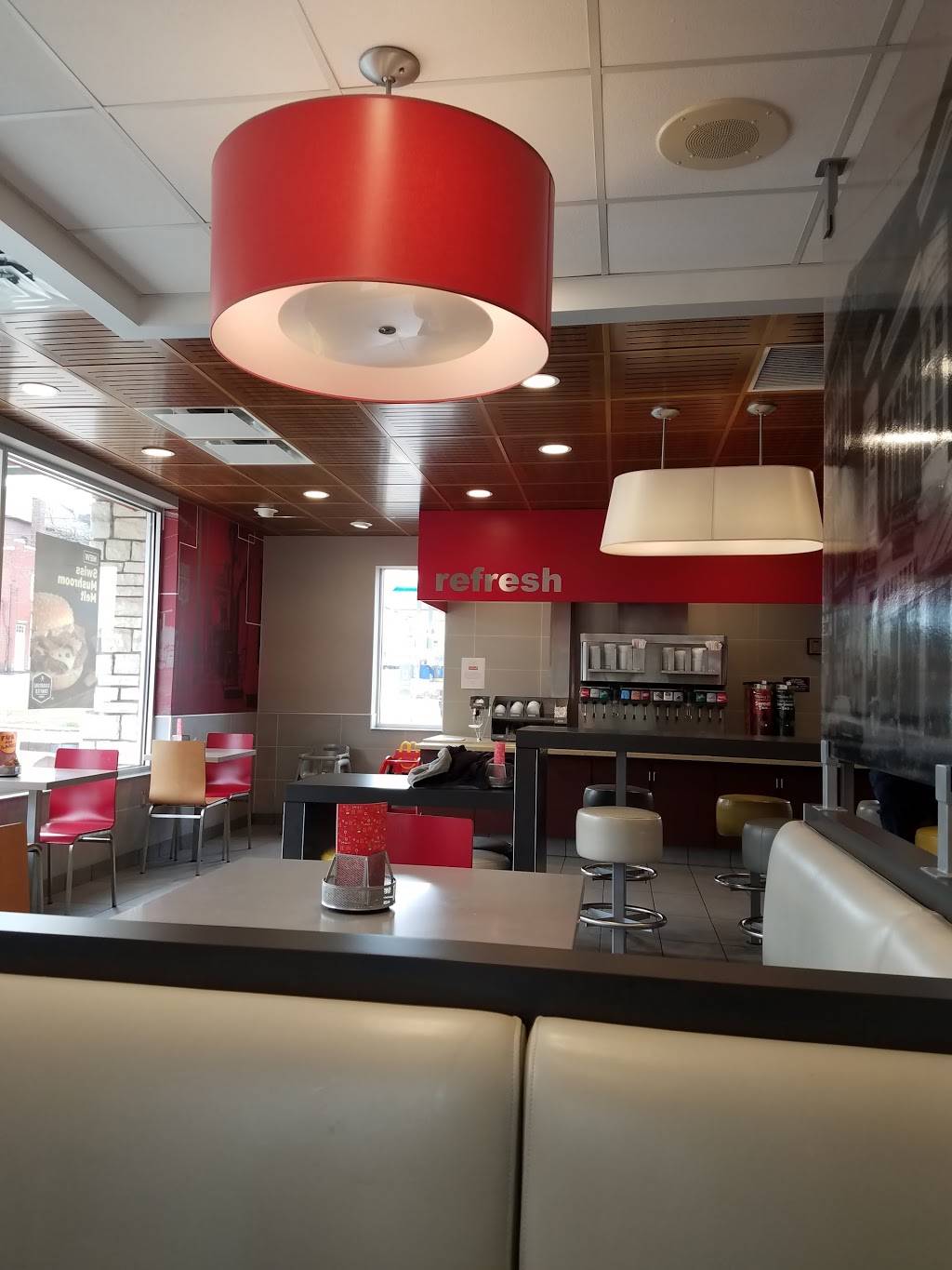 McDonalds | cafe | 219 N Chapel St, Louisville, OH 44641, USA | 3308754678 OR +1 330-875-4678