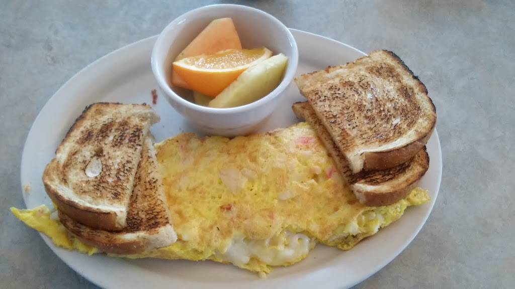 Angels Restaurant | restaurant | 1401 E John St, Appleton, WI 54915, USA | 9209938847 OR +1 920-993-8847