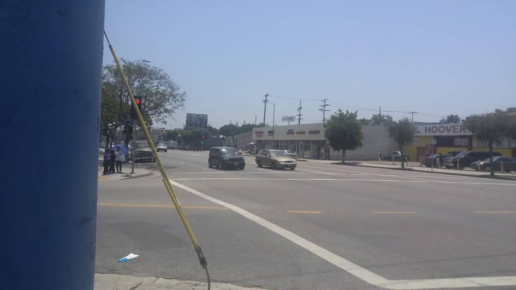 Papa Johns Pizza | restaurant | 2222 S Hoover St, Los Angeles, CA 90007, USA | 2137435999 OR +1 213-743-5999