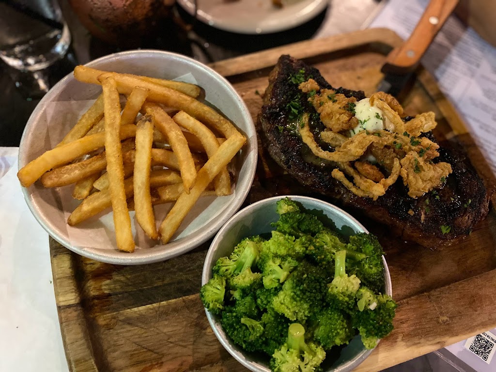 World of Beer | restaurant | 8700 NW 36th St Suite 102, Doral, FL 33166, USA | 7868077582 OR +1 786-807-7582