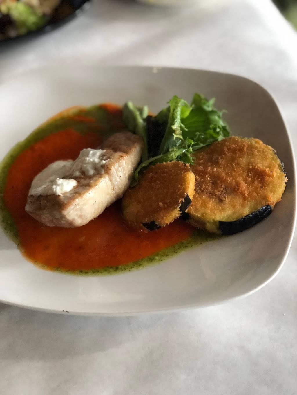 Tsunami | restaurant | 928 Cooper St, Memphis, TN 38104, USA | 9012742556 OR +1 901-274-2556