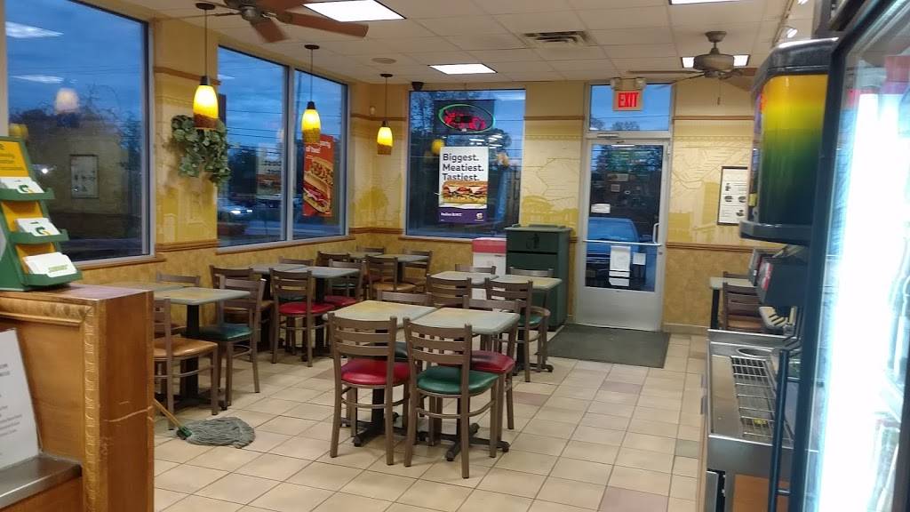 Subway | restaurant | 264 Broadway, Whitehall, NY 12887, USA | 5184992903 OR +1 518-499-2903