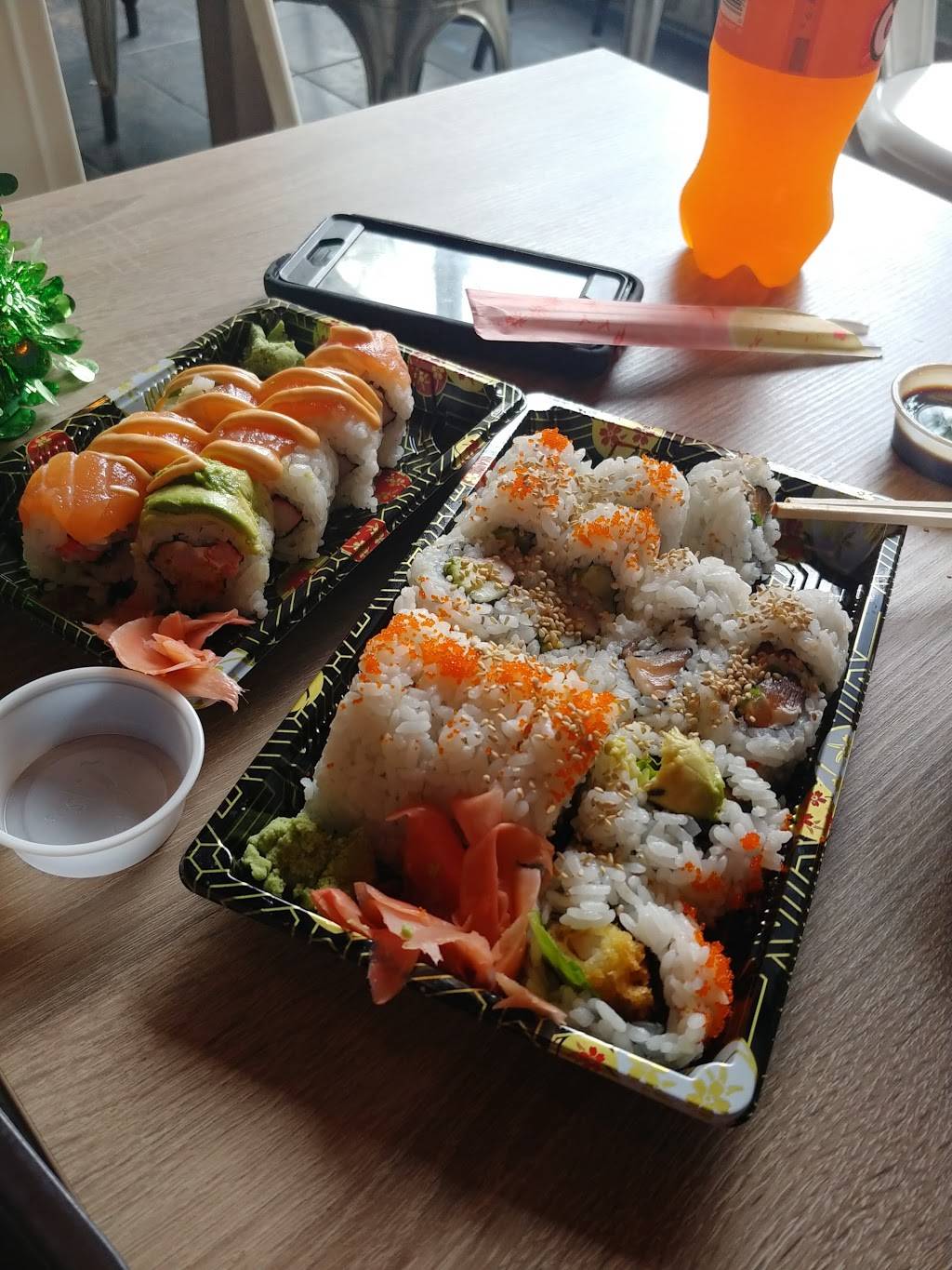 Iron Sushi | restaurant | 9432 NE 2nd Ave, Miami Shores, FL 33138, USA | 3057540311 OR +1 305-754-0311