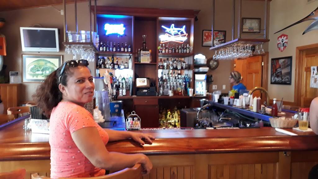 Corky Bells Seafood at Gator Landing | restaurant | 185 S US-17, East Palatka, FL 32131, USA | 3863299300 OR +1 386-329-9300