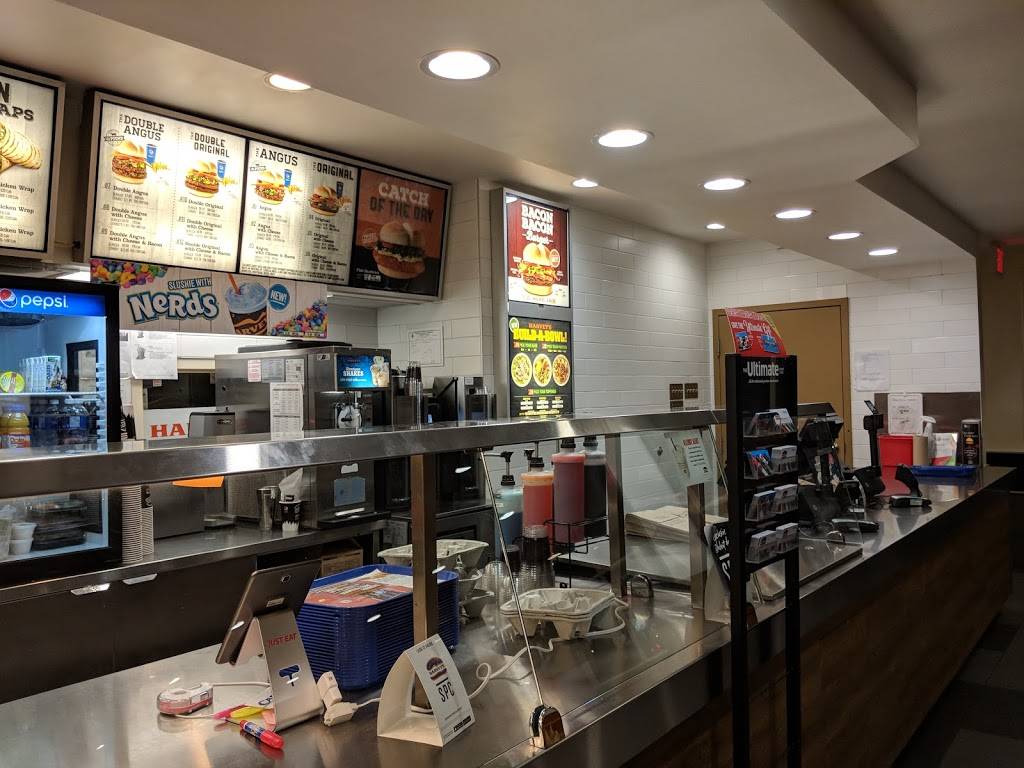 Harveys | restaurant | 7011 Tecumseh Rd E, Windsor, ON N8T 3K7, Canada | 5199456585 OR +1 519-945-6585