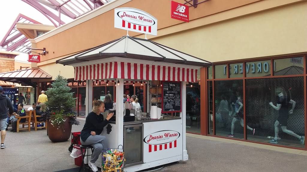 Deanies Wienies Hot Dog Co. | meal takeaway | 1001 N Arney Rd, Woodburn, OR 97071, USA | 5039830779 OR +1 503-983-0779