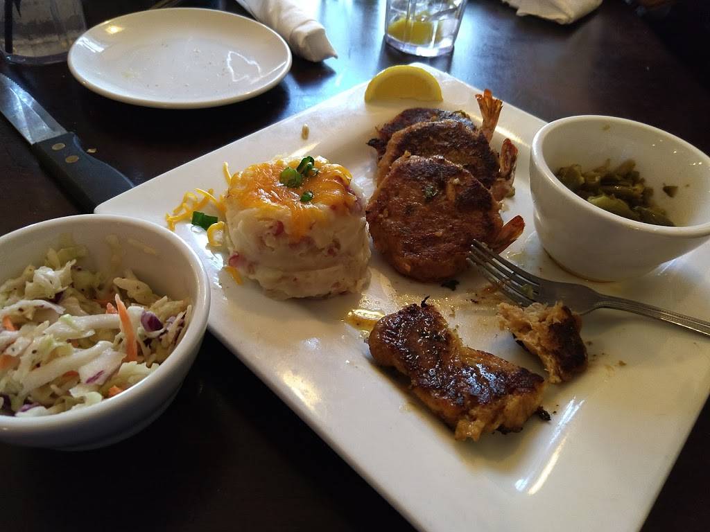 Dons Seafood | restaurant | 136 Rushing Rd E, Denham Springs, LA 70726, USA | 2256641192 OR +1 225-664-1192