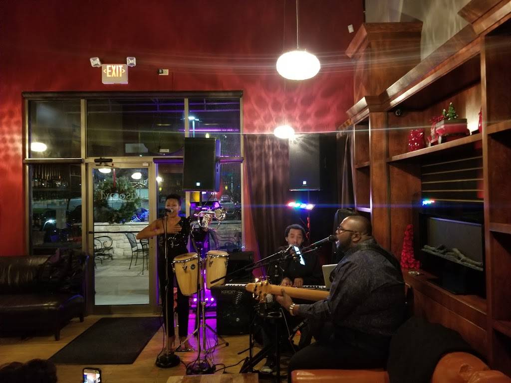 Wise Owl Wine Bar | restaurant | 6206 Muhlhauser Rd, West Chester Township, OH 45069, USA | 5138609463 OR +1 513-860-9463