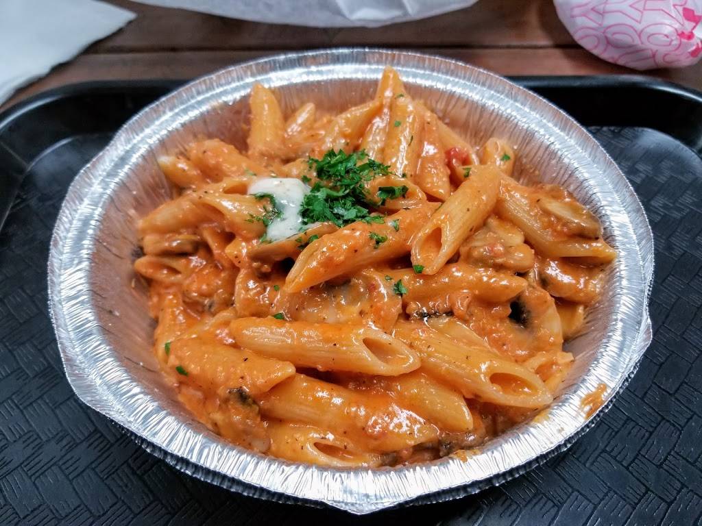 The Heights Deli & Bottle Shop | restaurant | 2927 N Broadway, Los Angeles, CA 90031, USA | 3232230708 OR +1 323-223-0708