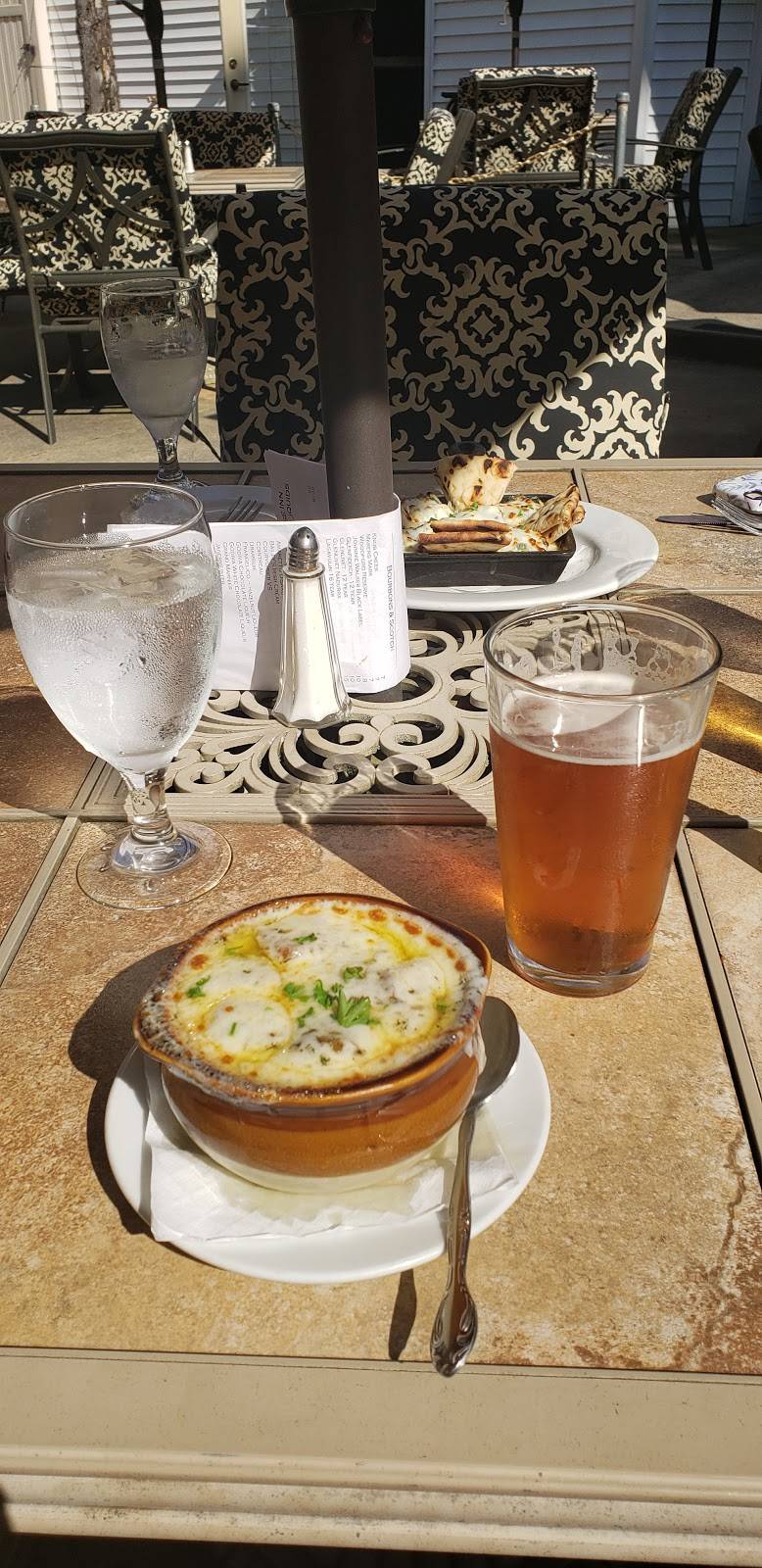 Riverhouse Inn | restaurant | 310 West Grand River Avenue, Williamston, MI 48895, USA | 5176554300 OR +1 517-655-4300