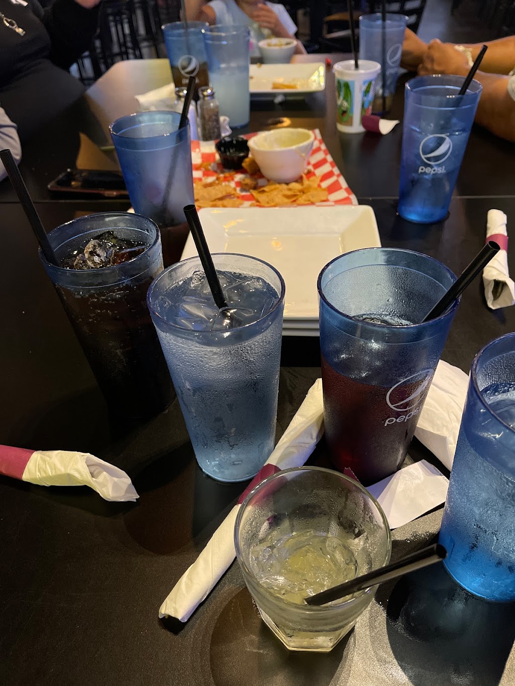 HardKnocks Sports Grill | restaurant | 15401 S Padre Island Dr, Corpus Christi, TX 78418, USA | 3615894397 OR +1 361-589-4397