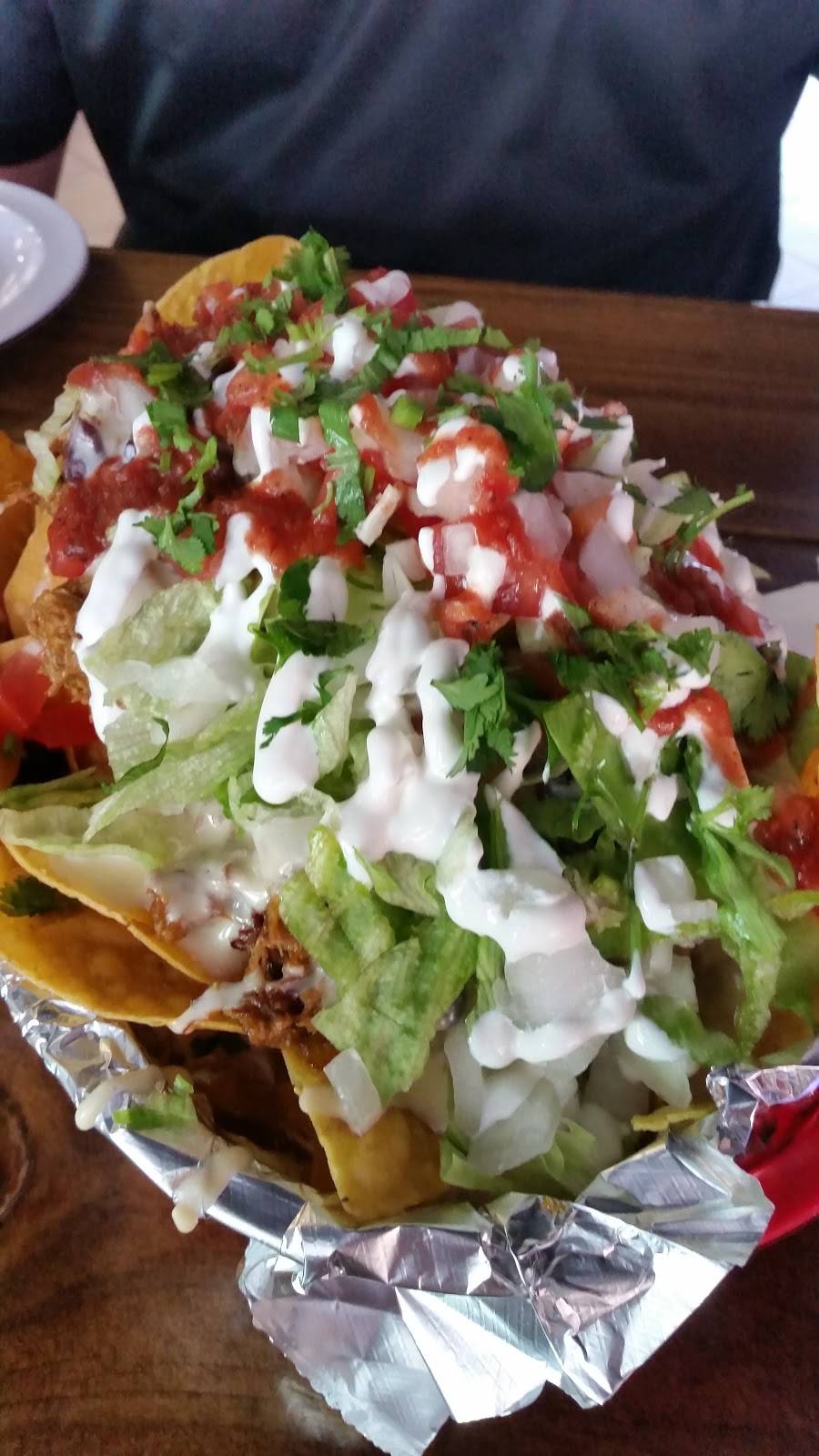 Pan Filos Co. Bar & Grill | restaurant | 656 S Gulfview Blvd, Clearwater Beach, FL 33767, USA | 7272404998 OR +1 727-240-4998