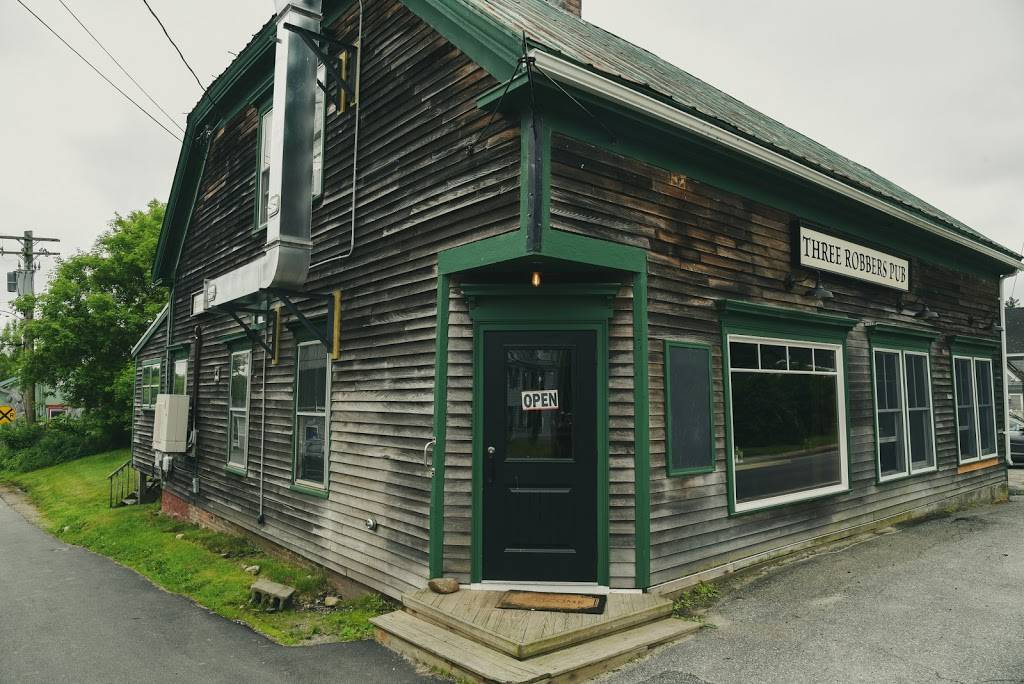 Three Robbers Pub | restaurant | 12 Main St, Bowdoinham, ME 04008, USA | 2076661197 OR +1 207-666-1197