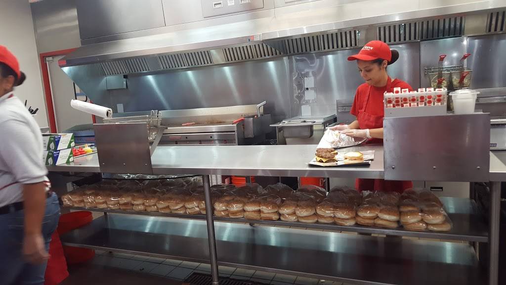 Five Guys | meal takeaway | 9484 W Flamingo Rd Suite 180, Las Vegas, NV 89147, USA | 7024634424 OR +1 702-463-4424