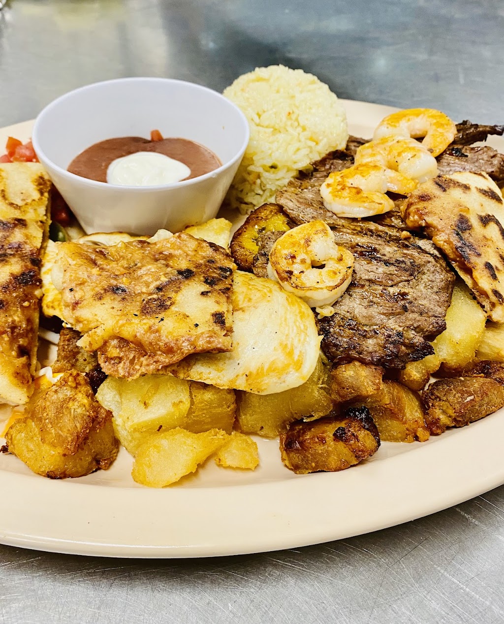 El Acajutla Restaurant- Bonita Springs | restaurant | 3431 Bonita Bch Rd, Bonita Springs, FL 34134, USA | 2393010099 OR +1 239-301-0099