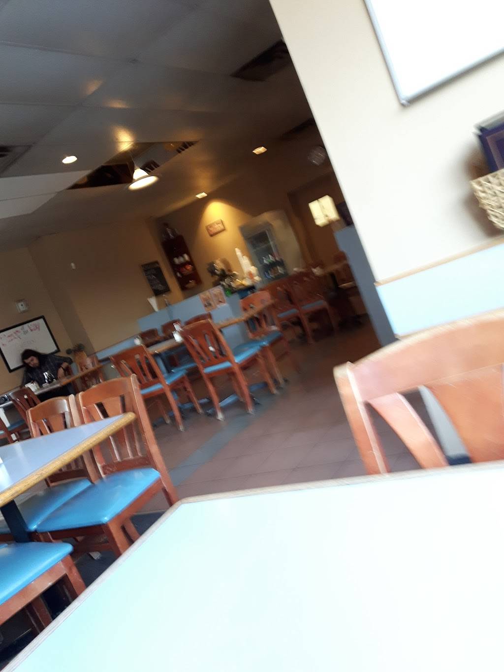 Jodies Restaurant | restaurant | 331 Horner Ave, Toronto, ON M8W 1Z6, Canada | 4162555552 OR +1 416-255-5552