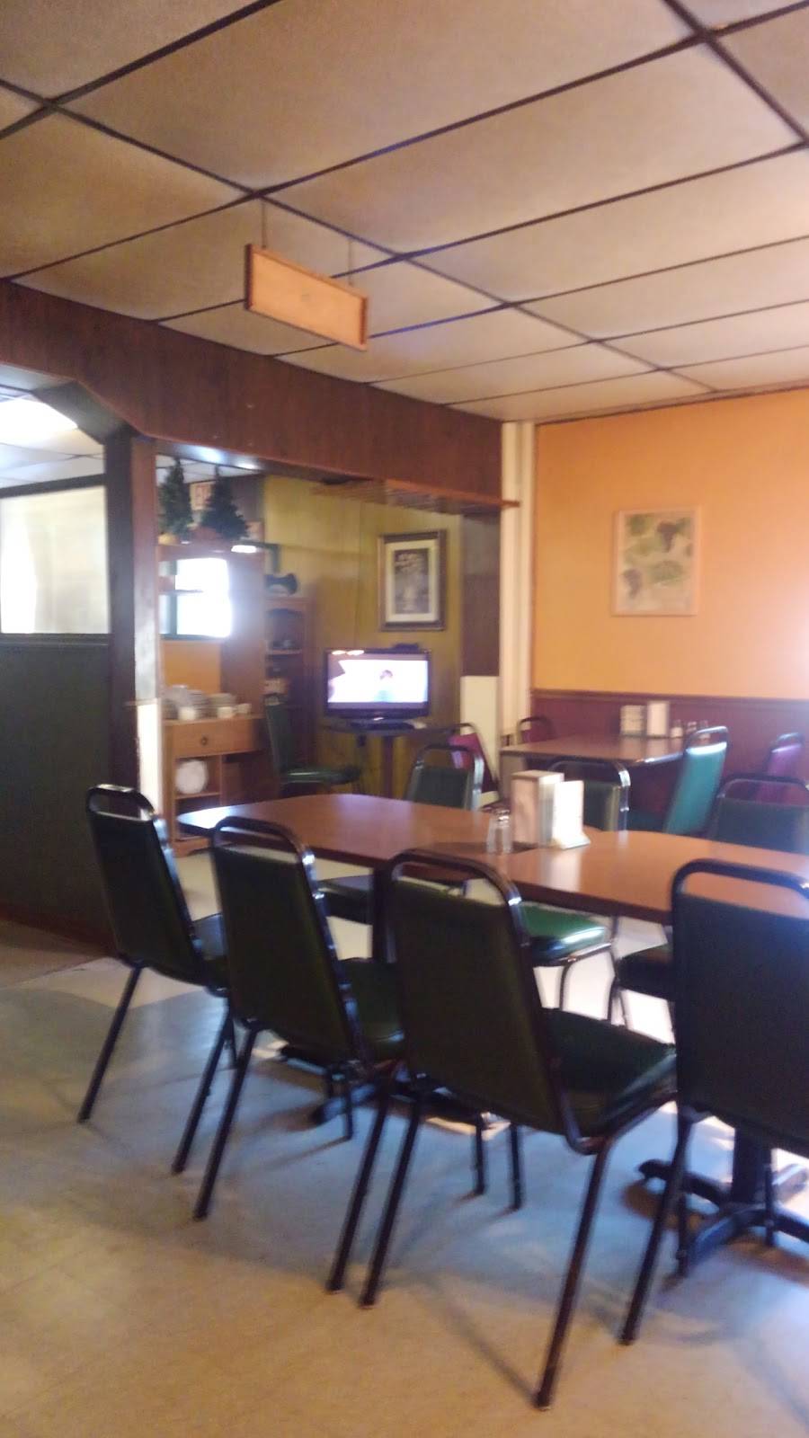 Milanos Pizzeria | restaurant | 119 S Main St, Avon, IL 61415, USA | 3094653050 OR +1 309-465-3050