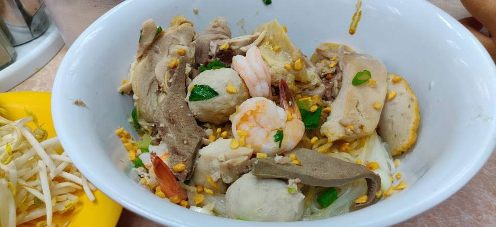 Trieu Chau Restaurant | restaurant | 4016, 4401 W 1st St, Santa Ana, CA 92703, USA | 7147751536 OR +1 714-775-1536