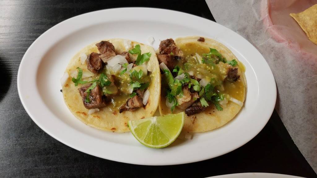 Charros Mexican Food | restaurant | 1131 Main St, Delano, CA 93215, USA | 6617252866 OR +1 661-725-2866