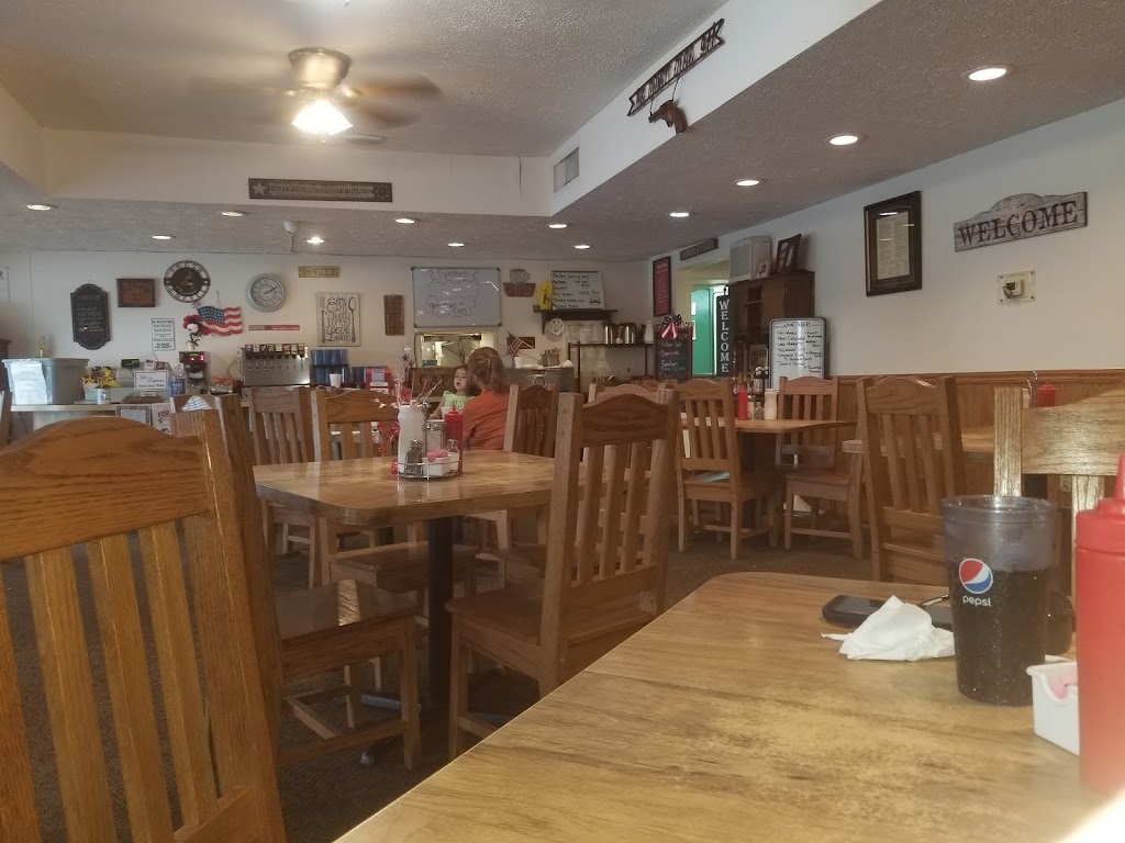 Zephyr Cafe | restaurant | 907 N Main St, Piedmont, MO 63957, USA | 5732232400 OR +1 573-223-2400