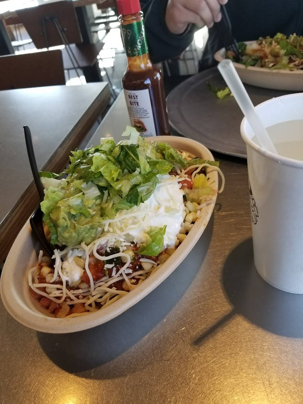 Chipotle Mexican Grill | restaurant | 2075 Cliff Rd, Eagan, MN 55122, USA | 9523038884 OR +1 952-303-8884