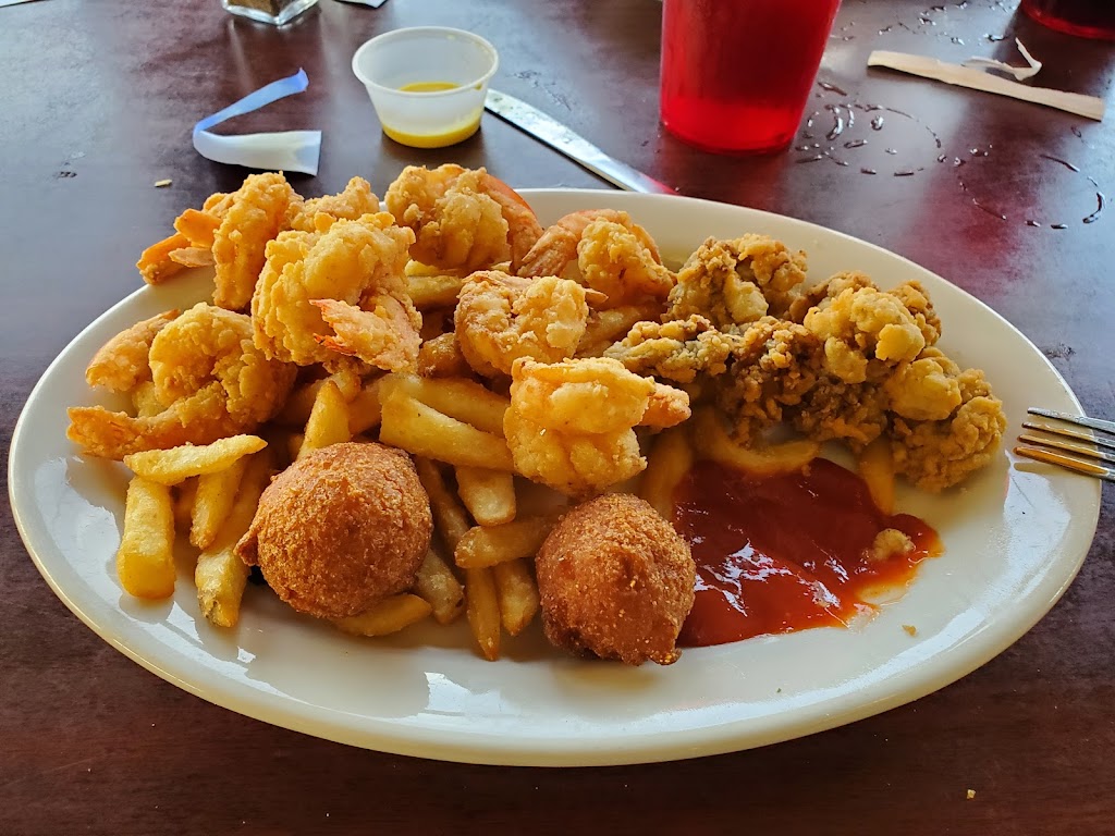 Pier 77 Seafood Restaurant | restaurant | 3016 Thomas Dr, Panama City, FL 32408, USA | 8502353080 OR +1 850-235-3080