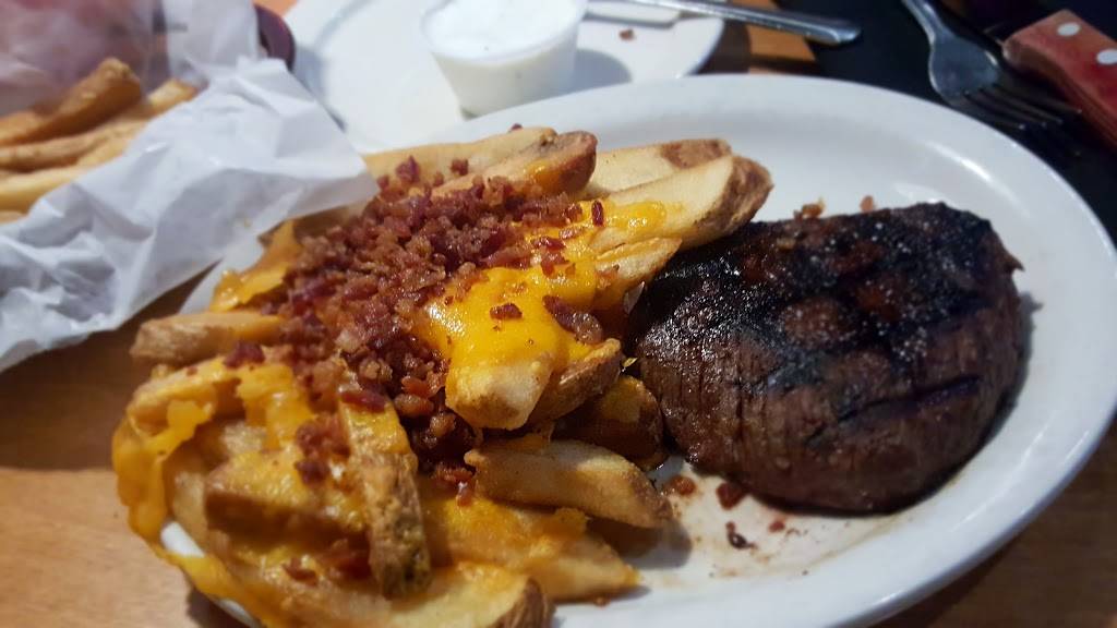 Texas Roadhouse | restaurant | 3190 W Shaw Ave, Fresno, CA 93711, USA | 5592741100 OR +1 559-274-1100