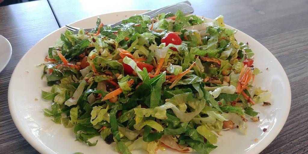 Farmhouse Thai Eatery | restaurant | 98 Wadsworth Blvd #117, Lakewood, CO 80226, USA | 3032372475 OR +1 303-237-2475