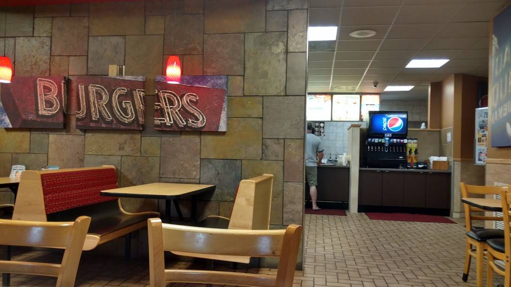 Dairy Queen Grill & Chill | restaurant | 330 S State Rd 135, Greenwood, IN 46142, USA | 3178881034 OR +1 317-888-1034