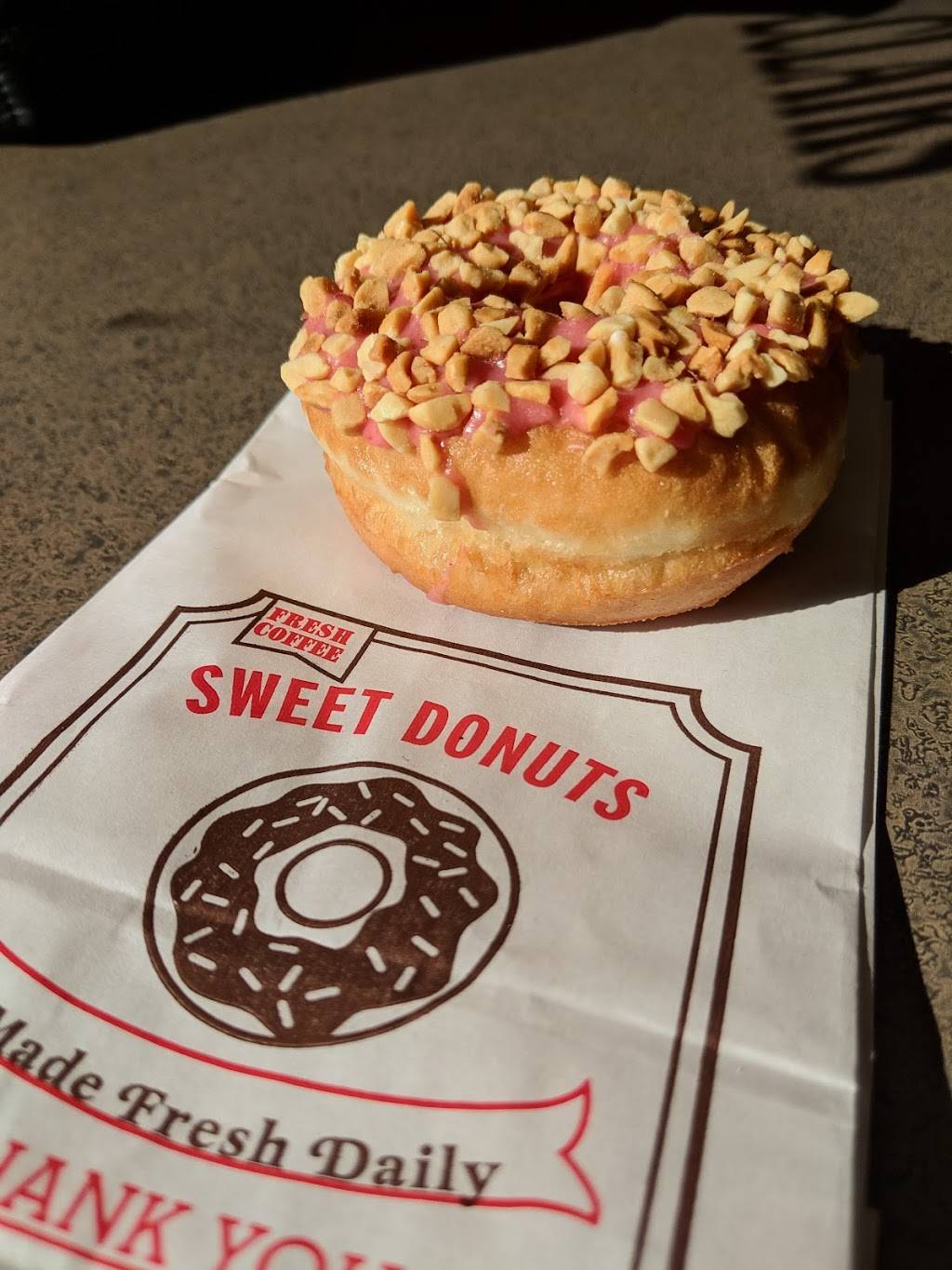 Fresh Morning Donuts | restaurant | 703 Londonderry Ln, Denton, TX 76205, USA | 9403838193 OR +1 940-383-8193