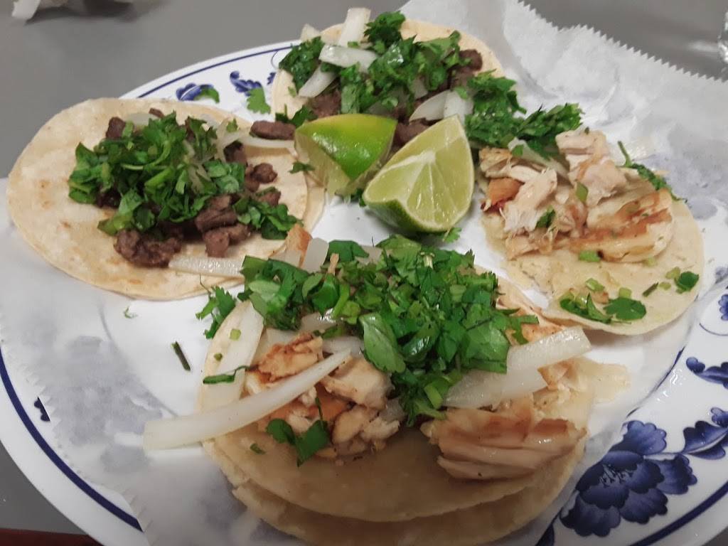 Victors Cafe | restaurant | 3674 NC-51, Fort Mill, SC 29715, USA | 7045822550 OR +1 704-582-2550