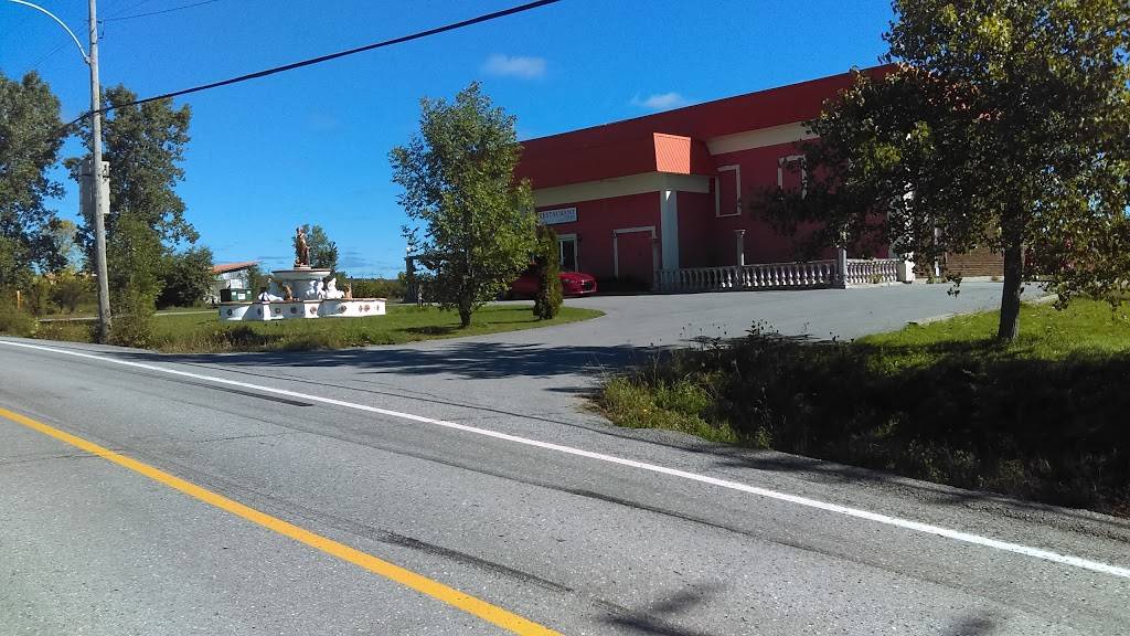 Restaurant chez vickie | restaurant | 258 Chemin des Érables, Gatineau, QC J8V 3Z8, Canada | 8198274111 OR +1 819-827-4111