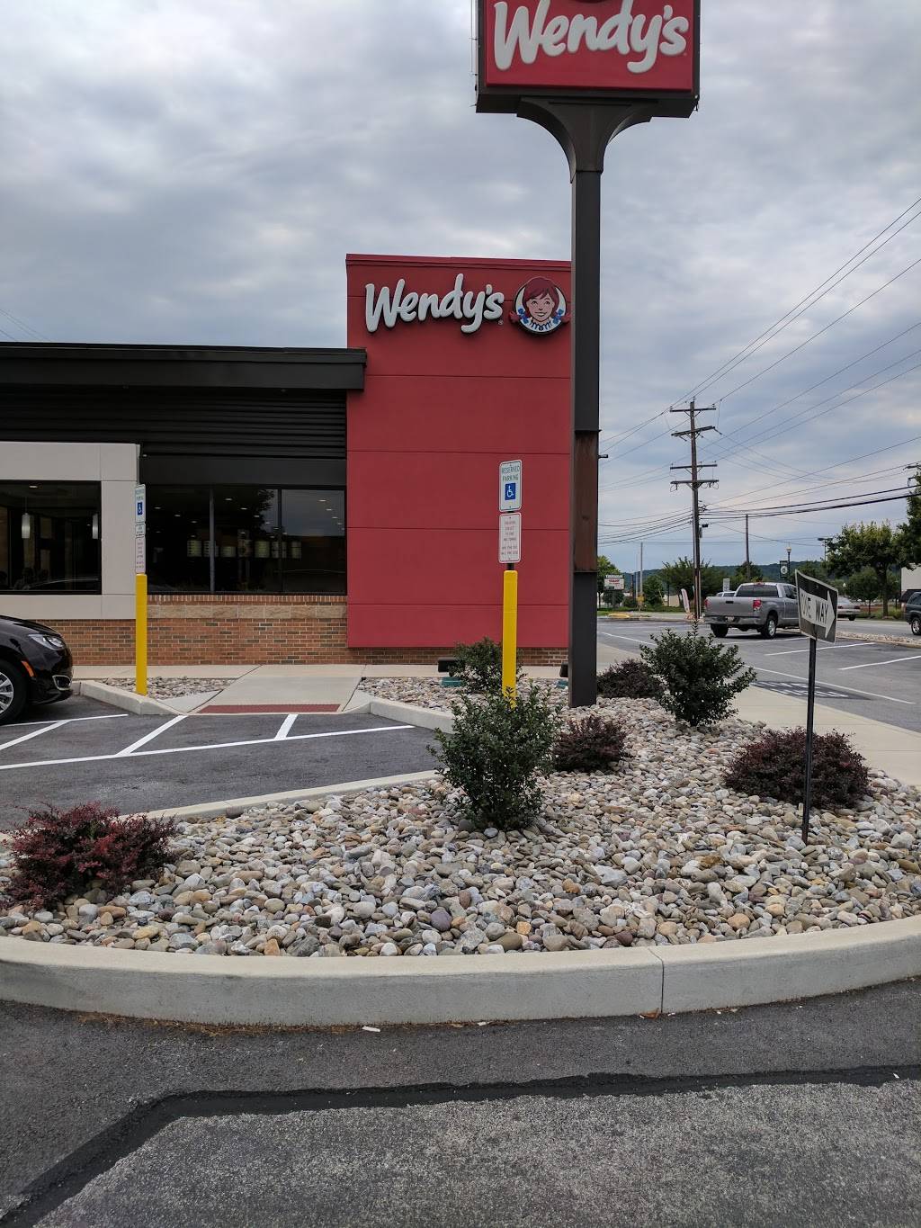 Wendys | restaurant | 3480 Lincoln Hwy, Thorndale, PA 19372, USA | 6103831122 OR +1 610-383-1122