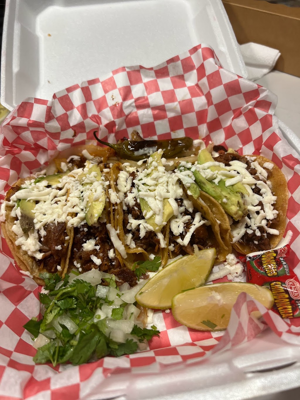 Tacos Guzman | restaurant | 333 N Port Ave, Corpus Christi, TX 78408, USA | 3617045093 OR +1 361-704-5093
