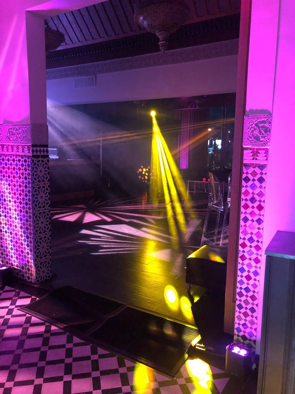 Stanley Social | restaurant | 1510 N Stanley Ave, Los Angeles, CA 90046, USA | 3108948666 OR +1 310-894-8666