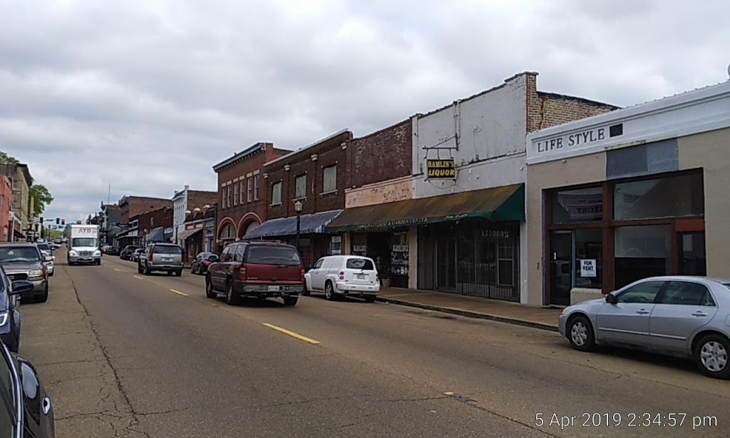 T & D Sandwich Shop | restaurant | 179 N Hickory St, Canton, MS 39046, USA | 6018590600 OR +1 601-859-0600