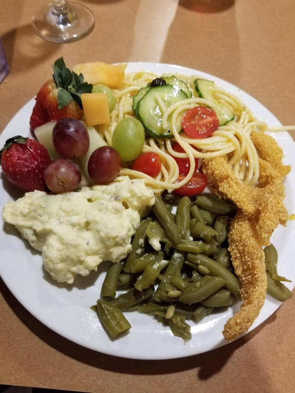 Demis Restaurant & Bar | restaurant | 24201 W Seven Mile Rd, Detroit, MI 48219, USA | 3137667802 OR +1 313-766-7802