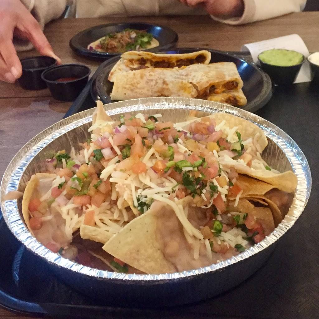 Los Taquitos | restaurant | 3176 E Indian School Rd, Phoenix, AZ 85016, USA | 6022375141 OR +1 602-237-5141