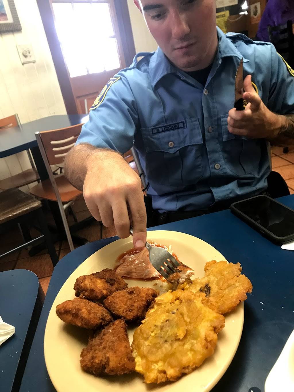 Mercedes Coffee Shop | cafe | 3595 NW 54th St, Miami, FL 33142, USA | 3056331911 OR +1 305-633-1911