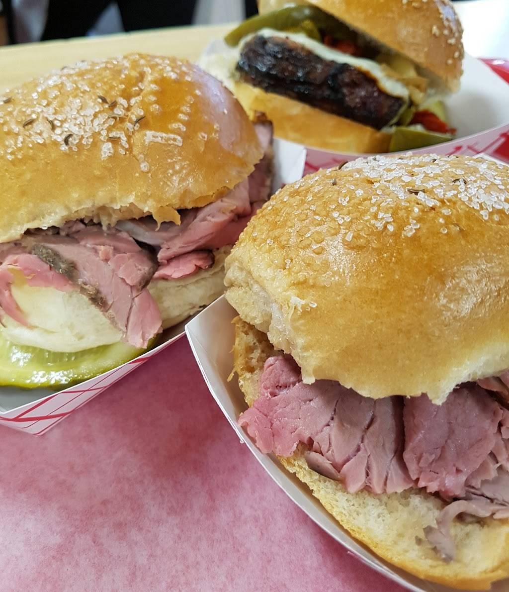 Charlie the Butchers Kitchen | restaurant | 1065 Wehrle Dr, Williamsville, NY 14221, USA | 7166338330 OR +1 716-633-8330