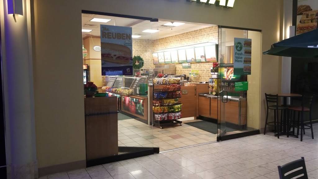 Subway | restaurant | 2271 Lebanon Valley Mall Unit 3-B, Lebanon, PA 17042, USA | 7177691134 OR +1 717-769-1134