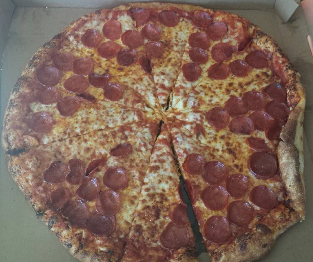 Costco Food Court | meal takeaway | 9350 Marshall Dr, Lenexa, KS 66215, USA | 9132273703 OR +1 913-227-3703