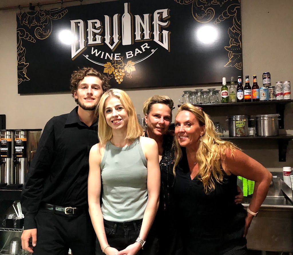 Devine Wine Bar | restaurant | 17080 TX-46, West, TX 78070, USA | 8304603317 OR +1 830-460-3317