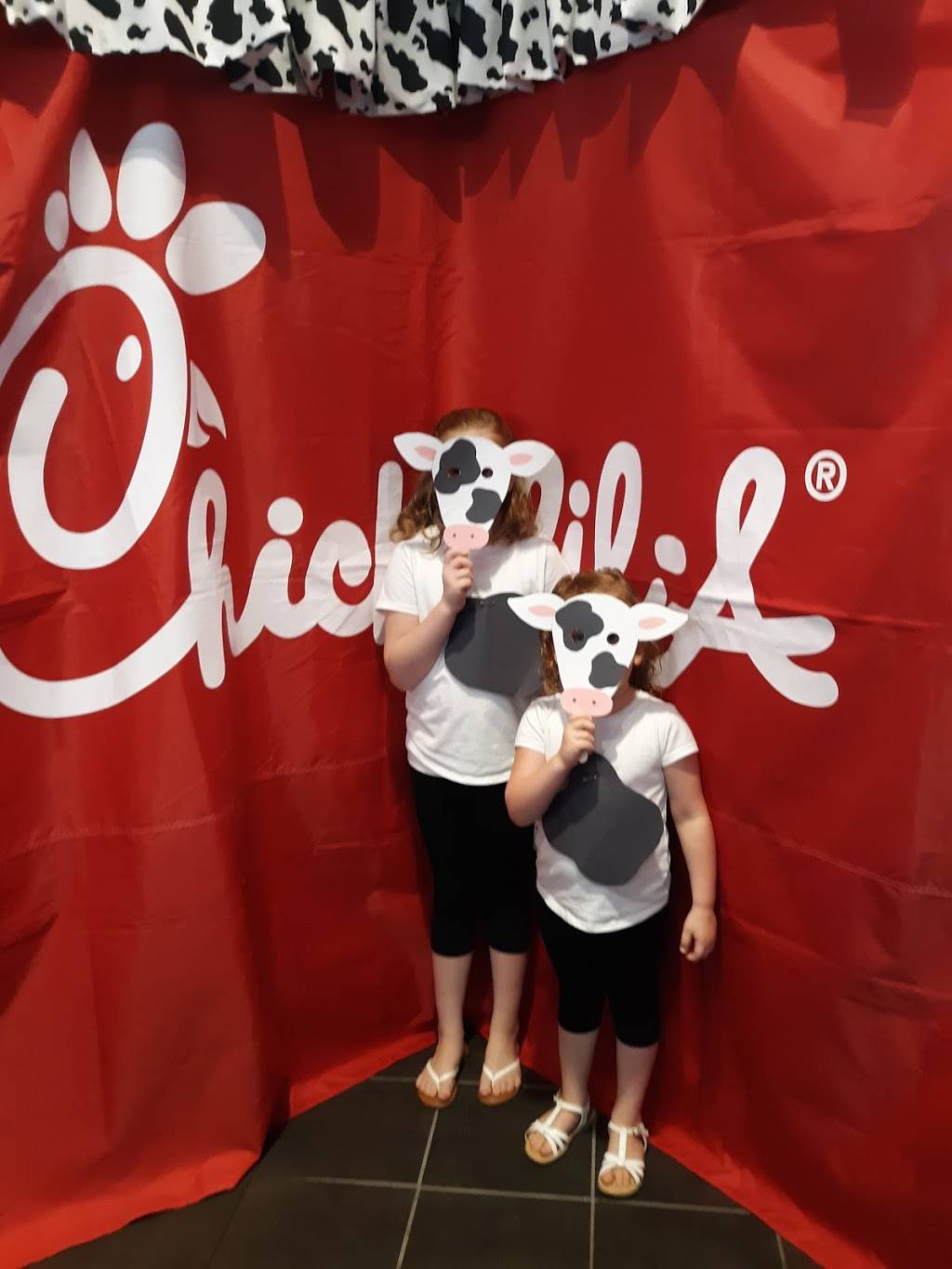 Chick-fil-A | restaurant | 11068 Parkside Dr, Knoxville, TN 37934, USA | 8656757400 OR +1 865-675-7400