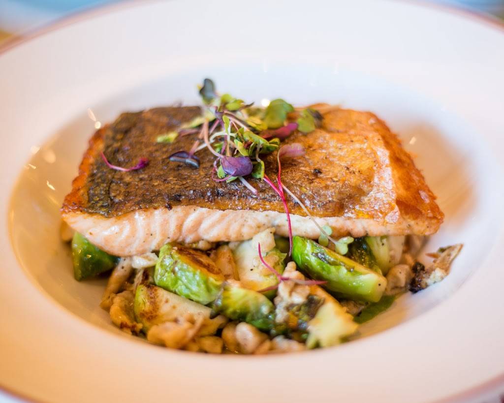 Aquitaine Chestnut Hill | restaurant | 11 Boylston St, Chestnut Hill, MA 02467, USA | 6177348400 OR +1 617-734-8400