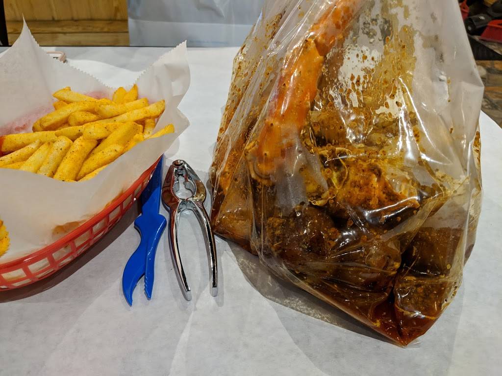 Juicy Crawfish & Seafood | restaurant | 2206 Texas Avenue South, College Station, TX 77840, USA | 9797045412 OR +1 979-704-5412