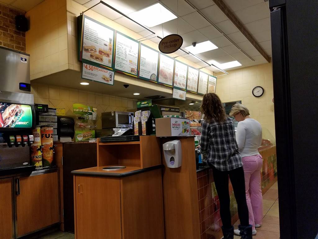 Subway Restaurants | restaurant | 13009 Victory Blvd, North Hollywood, CA 91606, USA | 8187632020 OR +1 818-763-2020