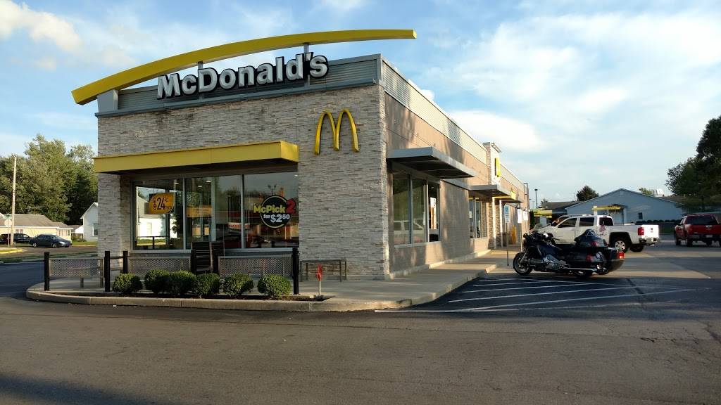 McDonalds | cafe | 940 Indianapolis Rd, Greencastle, IN 46135, USA | 7656533715 OR +1 765-653-3715